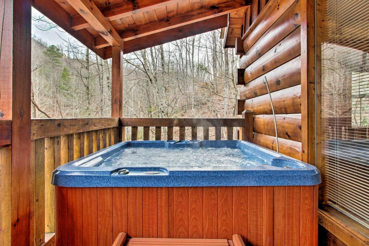 Villa Gatlinburg Mountainside Escape With Deck And Hot Tub! Exterior foto